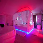 Anadi Boutique Only Adult Hotel del amor Braşov