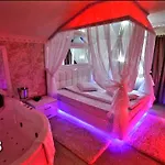 Anadi Boutique Only Adult 情趣酒店 布拉索夫