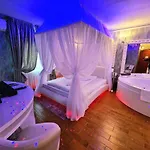 Anadi Boutique Only Adult Braşov