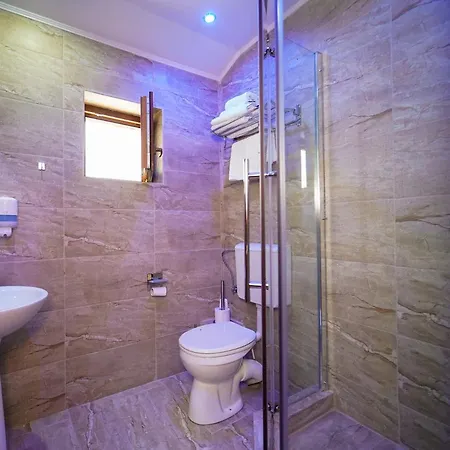 Anadi Boutique Only Adult 2* Brașov