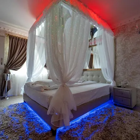Anadi Boutique Only Adult