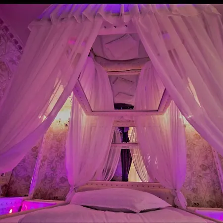 Yetişkin Oteli Anadi Boutique Only Adult Braşov