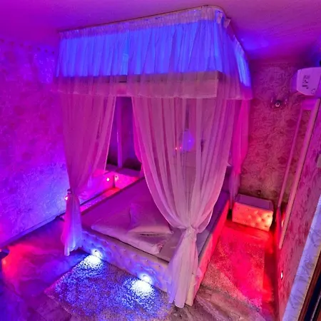 Anadi Boutique Only Adult 2*