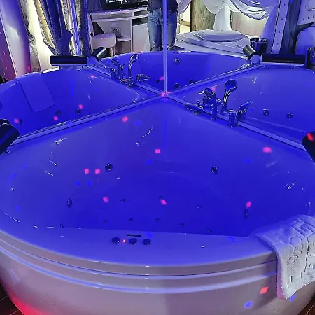 Anadi Boutique Only Adult Hotel love Brașov