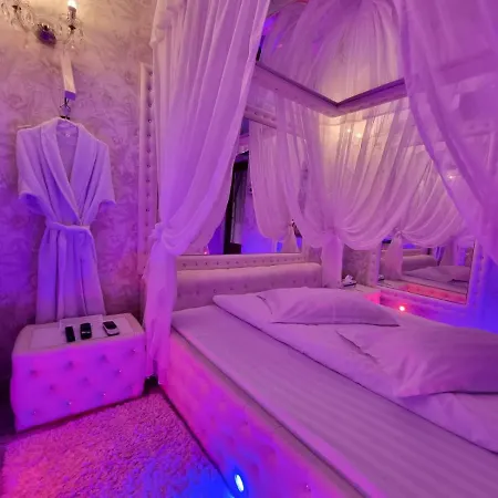 Anadi Boutique Only Adult Hodinový hotel Brašov