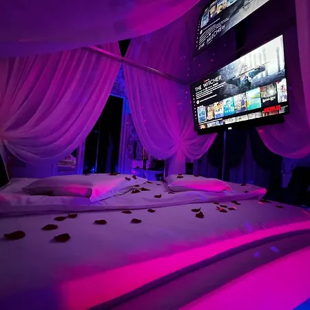 Anadi Boutique Only Adult Brașov