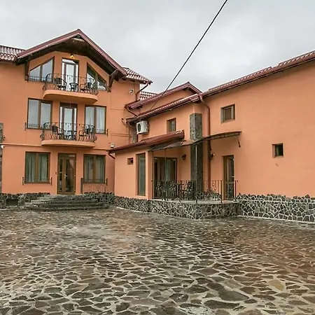 Anadi Boutique Only Adult Yetişkin Oteli Braşov