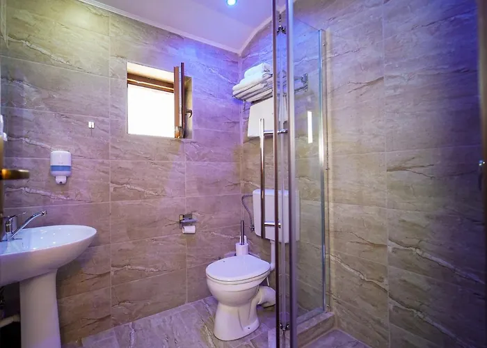 Anadi Boutique Only Adult 2* Brașov