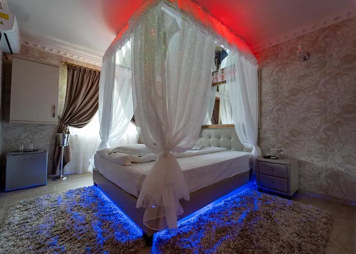 Anadi Boutique Only Adult