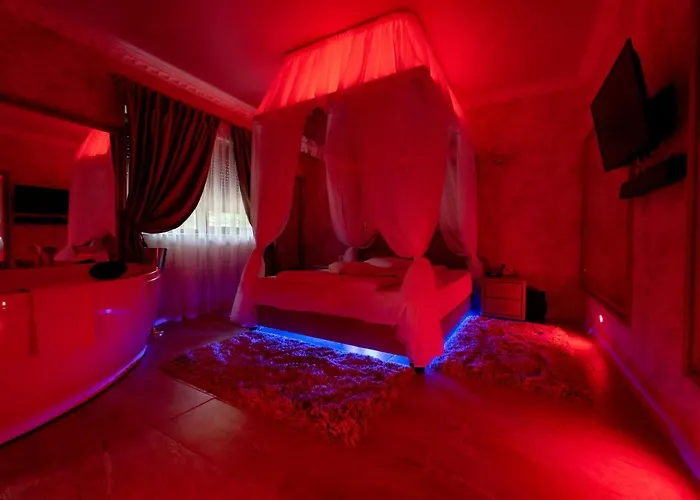 Anadi Boutique Only Adult Готель для побачень