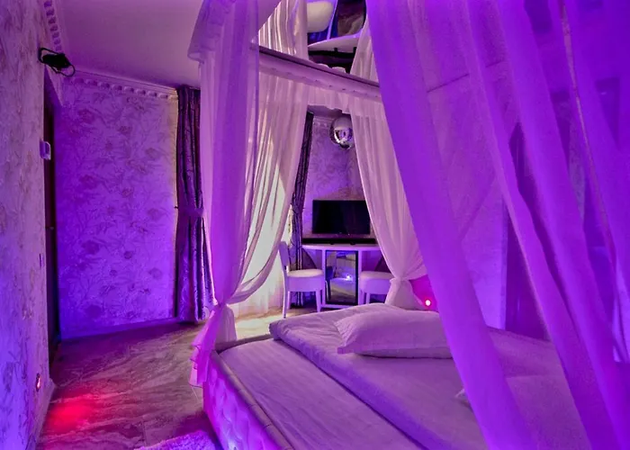 Anadi Boutique Only Adult