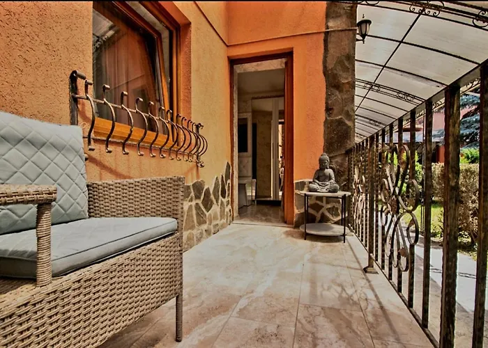 Anadi Boutique Only Adult Брашов