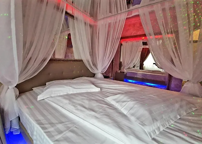 Anadi Boutique Only Adult 2* Brașov