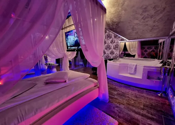 Anadi Boutique Only Adult