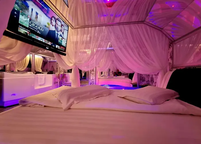 Anadi Boutique Only Adult 2* Brașov