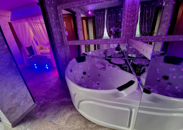 Готель для побачень Anadi Boutique Only Adult