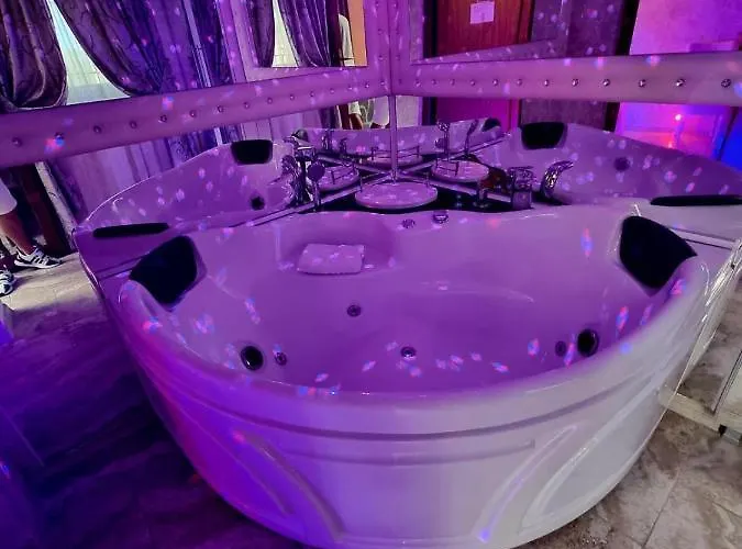 Готель для побачень Anadi Boutique Only Adult