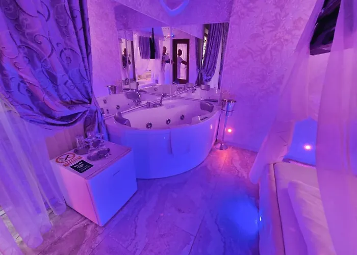 Anadi Boutique Only Adult 2* Brașov