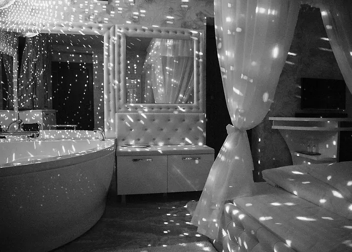 Anadi Boutique Only Adult Брашов