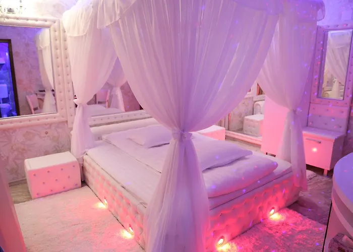 Anadi Boutique Only Adult Hotel love Brașov